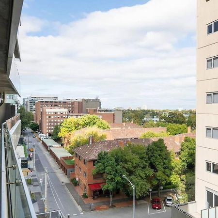 'The Albert' Where The City Meets St Kilda Melbourne Exterior photo